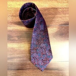 Like New Modell MOSHAMMER Munchen 100% Silk Red Paisley Jacquard on Black Tie